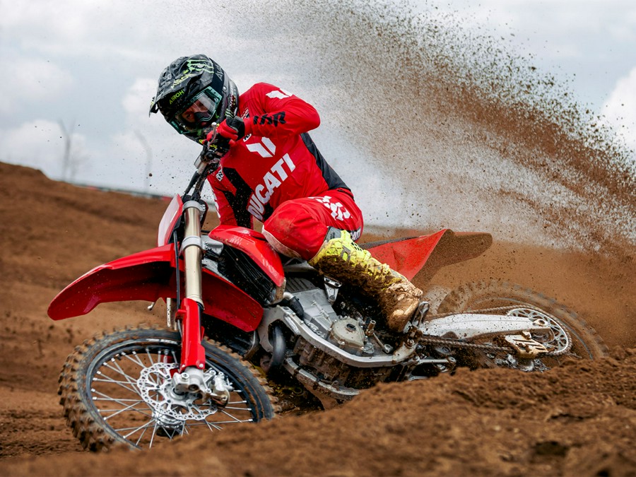 2026 Ducati Desmo450 MX