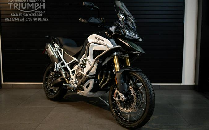 2025 Triumph Tiger 1200 Rally Explorer Matt Khaki Green
