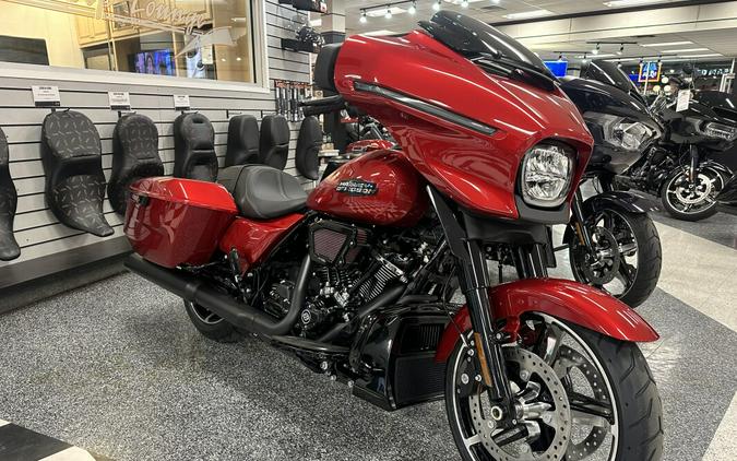 2025 Harley-Davidson® Street Glide® Brilliant Red - Black Finish