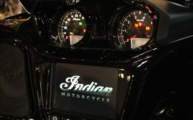 2026 Indian Motorcycle® Challenger® Dark Horse® Black Smoke