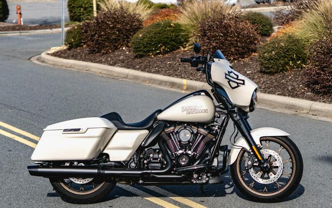 FLHXST 2023 Street Glide® ST
