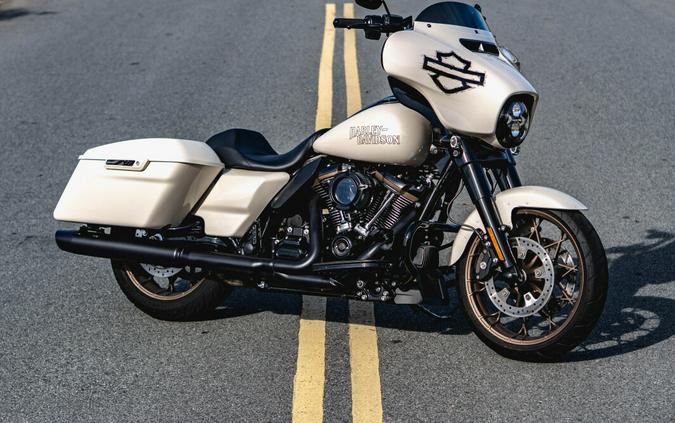 FLHXST 2023 Street Glide® ST