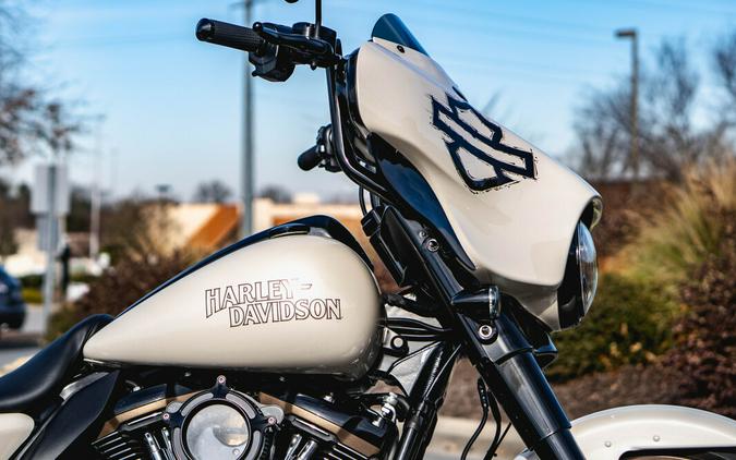 FLHXST 2023 Street Glide® ST