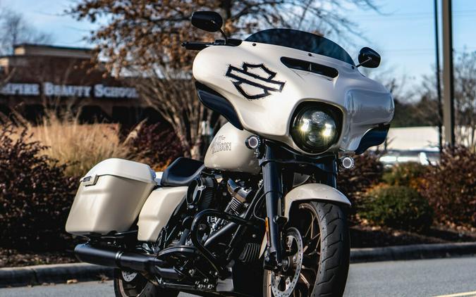 FLHXST 2023 Street Glide® ST