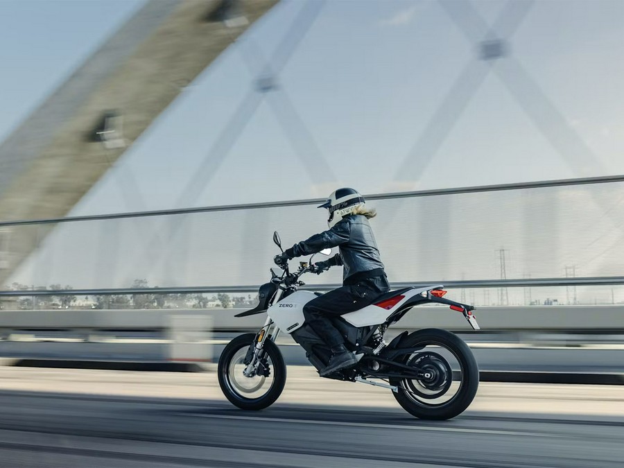 2025 Zero Motorcycles FXE