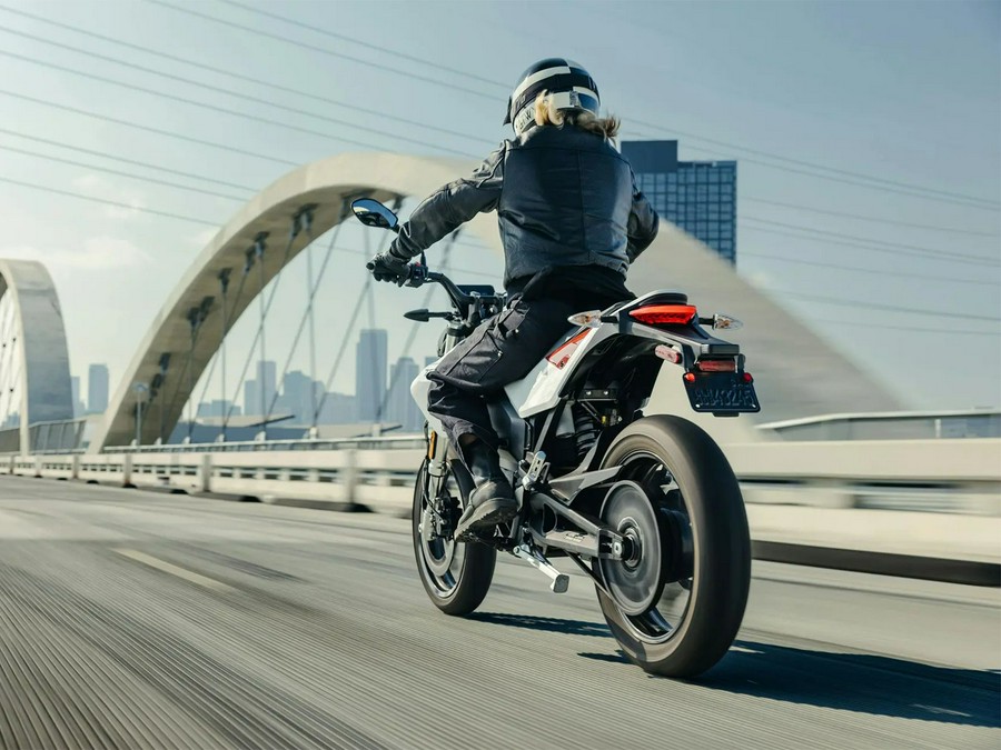 2025 Zero Motorcycles FXE