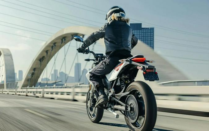 2025 Zero Motorcycles FXE