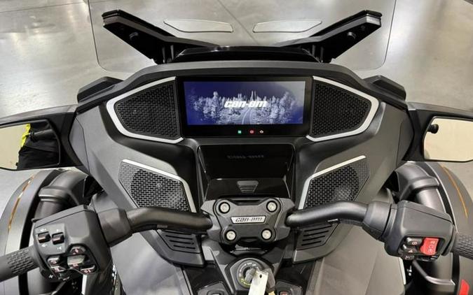 2025 Can-Am® Spyder RT Limited Platine Wheels