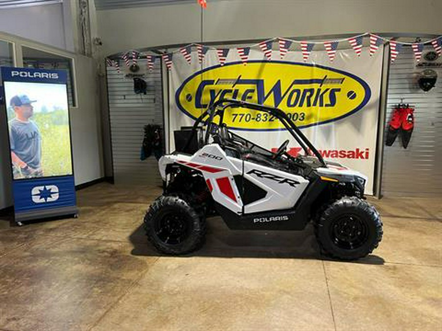 2023 Polaris RZR 200 EFI