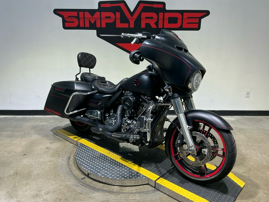 2014 Harley-Davidson Street Glide® Special