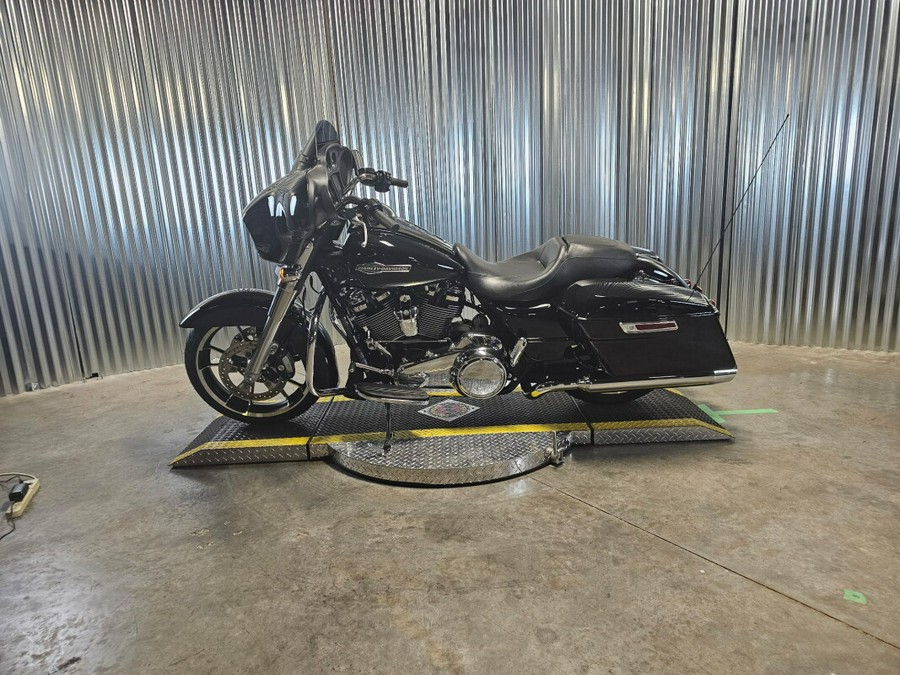 2023 Harley-Davidson Street Glide