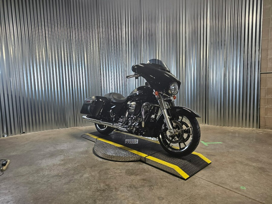 2023 Harley-Davidson Street Glide