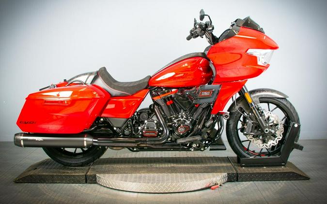 2025 Harley-Davidson CVO Road Glide ST FLTRXSTSE