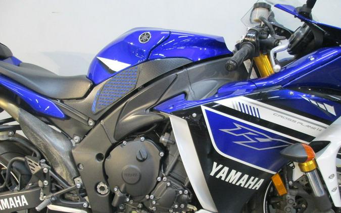 2013 Yamaha YZF-R1 Team Yamaha