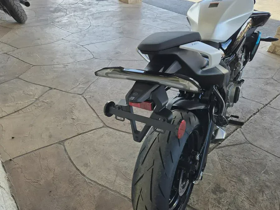 2026 CFMOTO 675NK