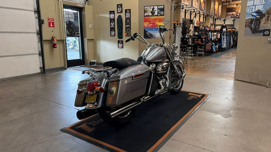 2017 Harley-Davidson Road King® Base