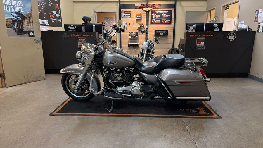 2017 Harley-Davidson Road King® Base
