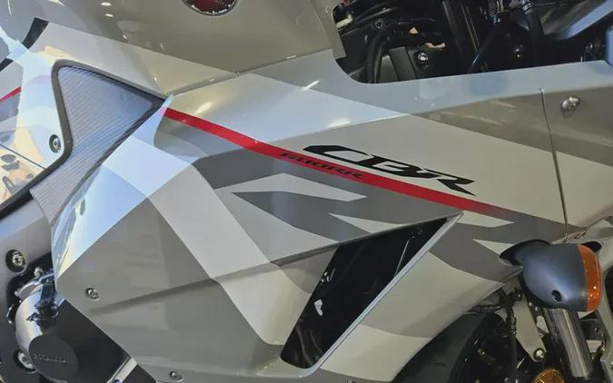 2026 HONDA CBR600RR