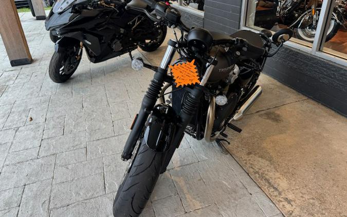 2022 Triumph Bonneville Bobber Base