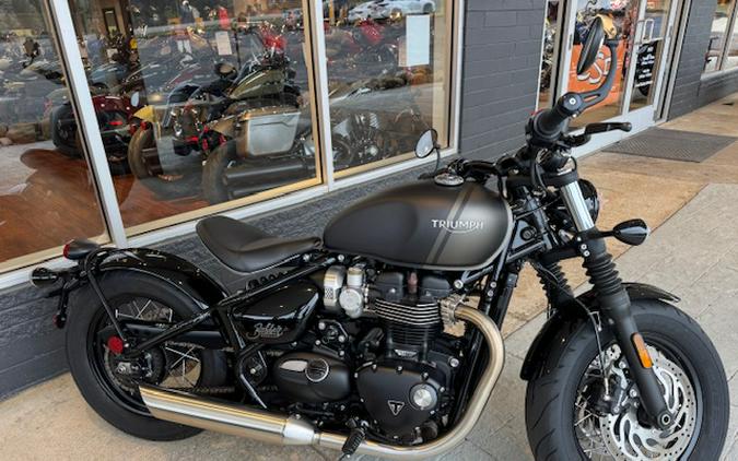 2022 Triumph Bonneville Bobber Base