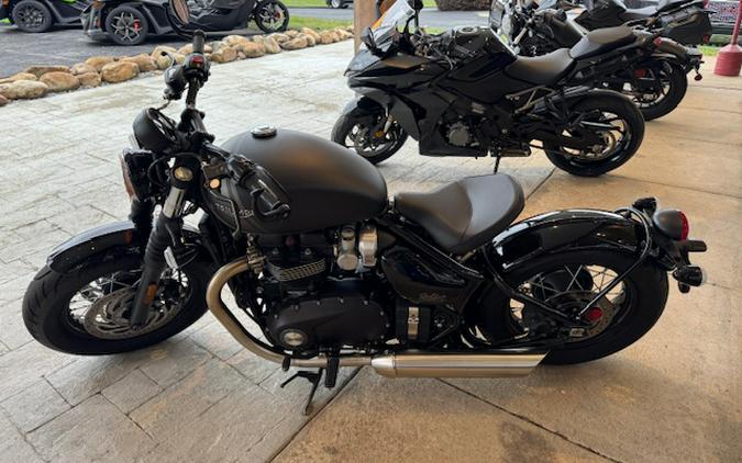 2022 Triumph Bonneville Bobber Base