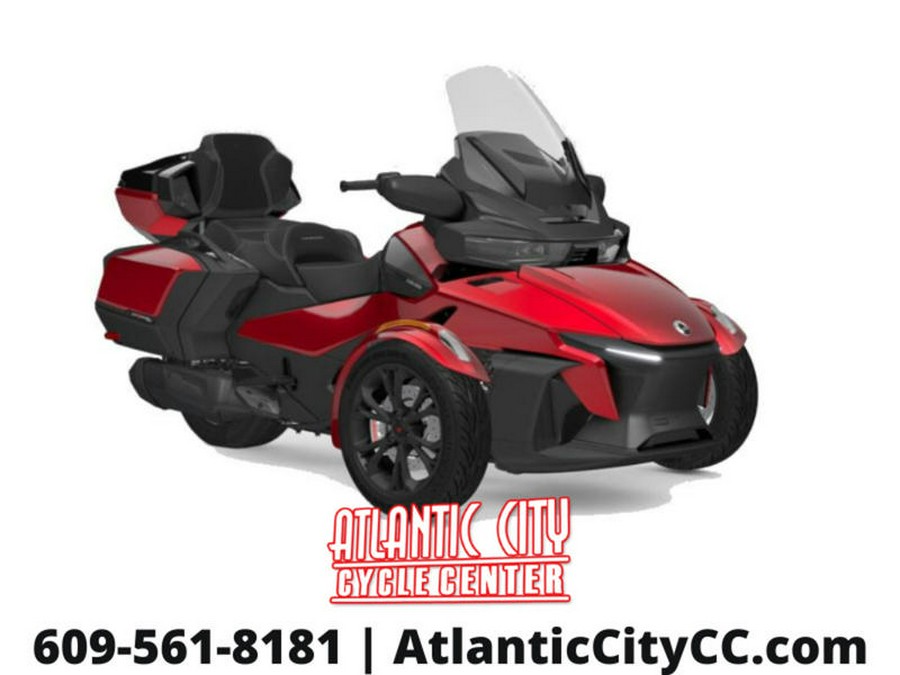 2024 Can-Am® Spyder RT Limited Dark Wheels