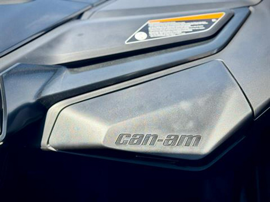 2024 Can-Am Maverick R