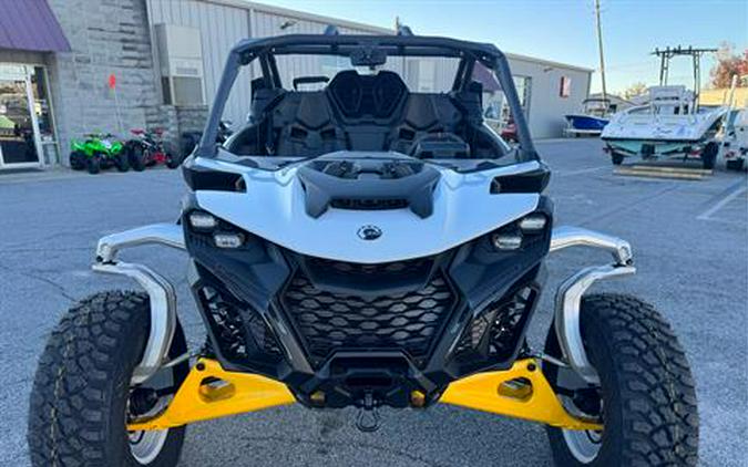 2024 Can-Am Maverick R