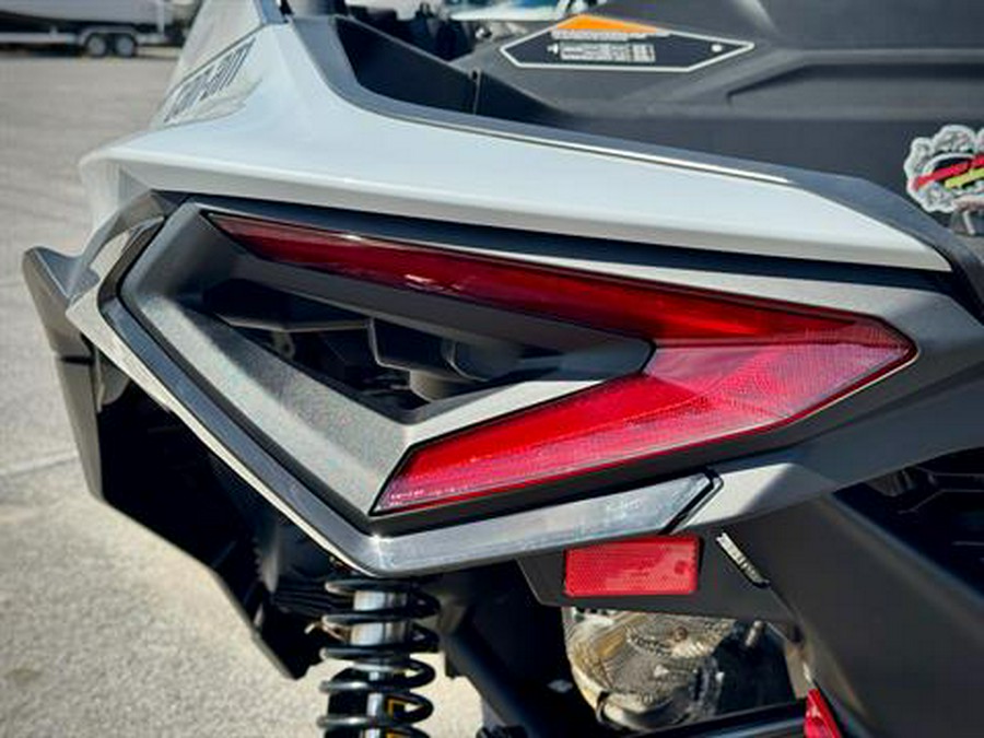 2024 Can-Am Maverick R