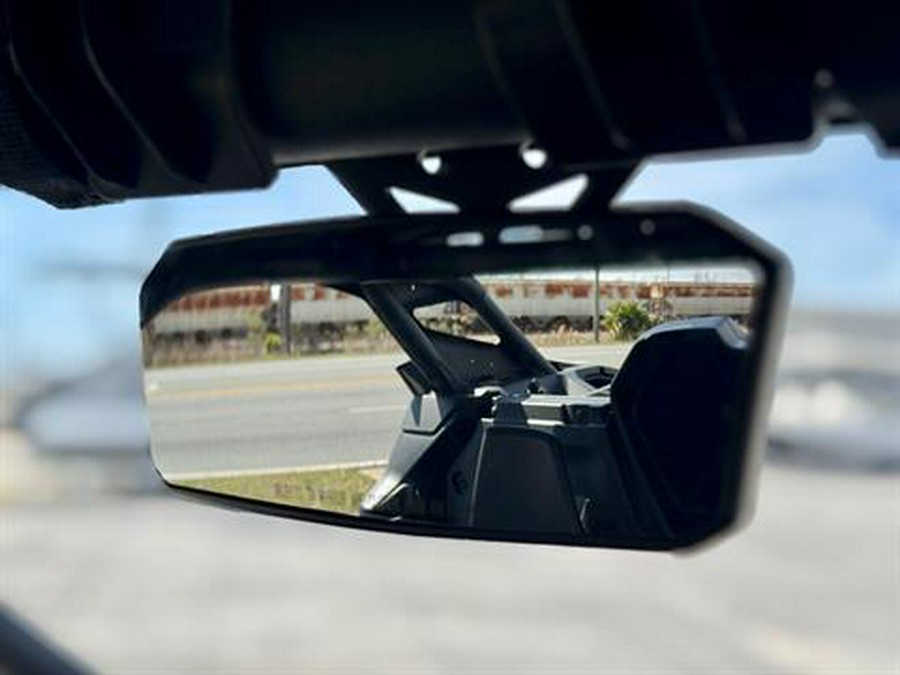 2024 Can-Am Maverick R