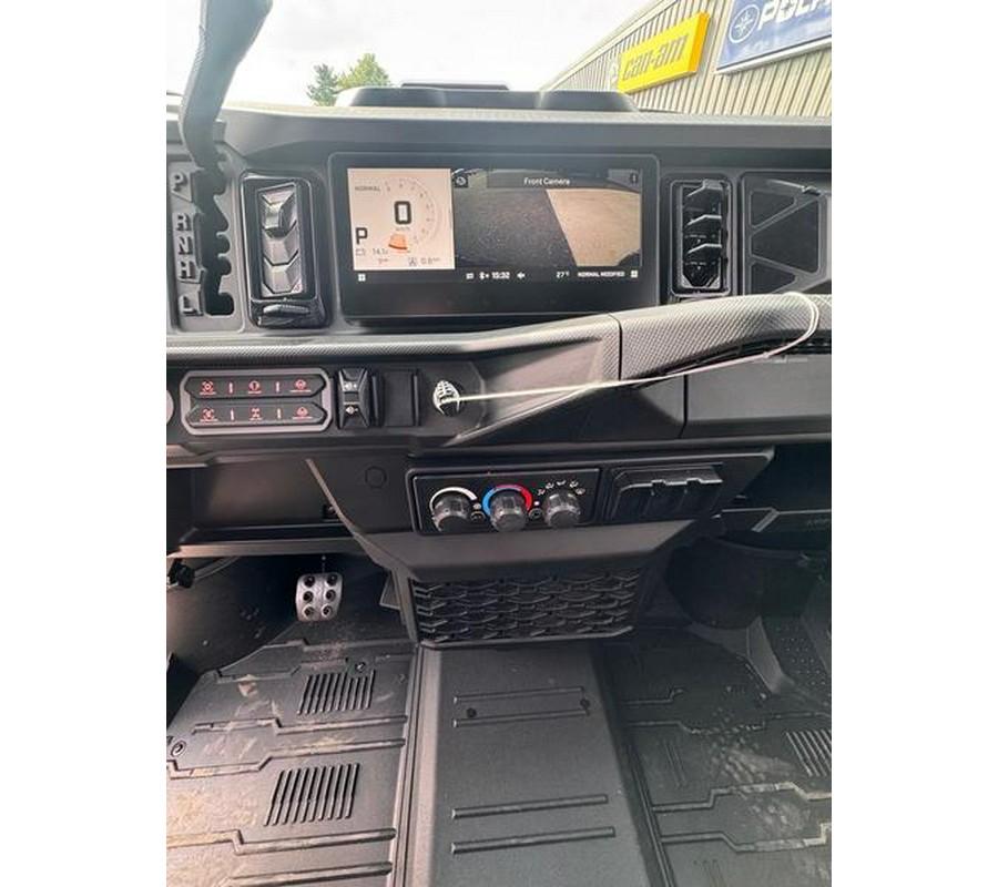 2026 Can-Am® Defender MAX LONE STAR CAB HD11