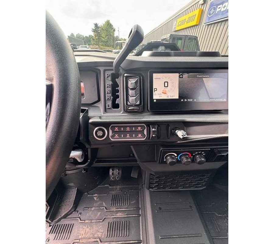 2026 Can-Am® Defender MAX LONE STAR CAB HD11