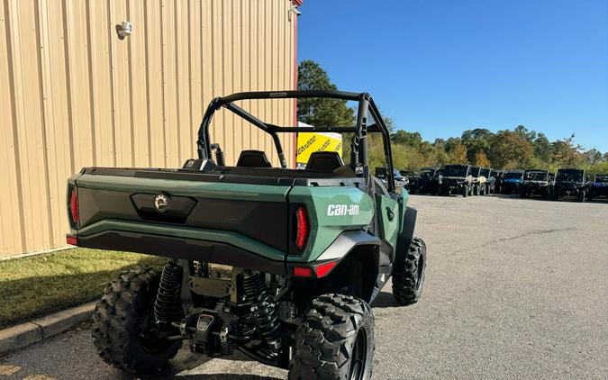 2026 Can-Am® Commander DPS 1000R