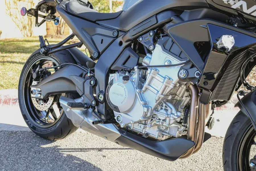 2026 CFMOTO 675NK