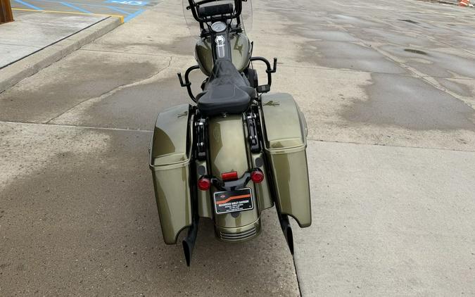 2018 Harley-Davidson® FLHRXS - Road King® Special