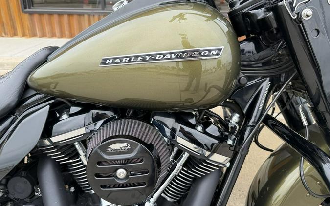 2018 Harley-Davidson® FLHRXS - Road King® Special