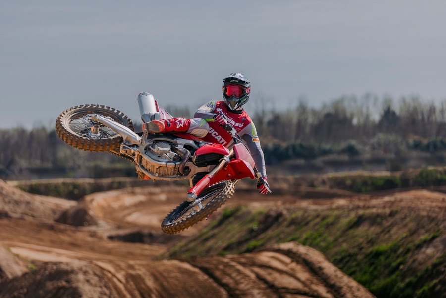 2026 Ducati Desmo450 MX