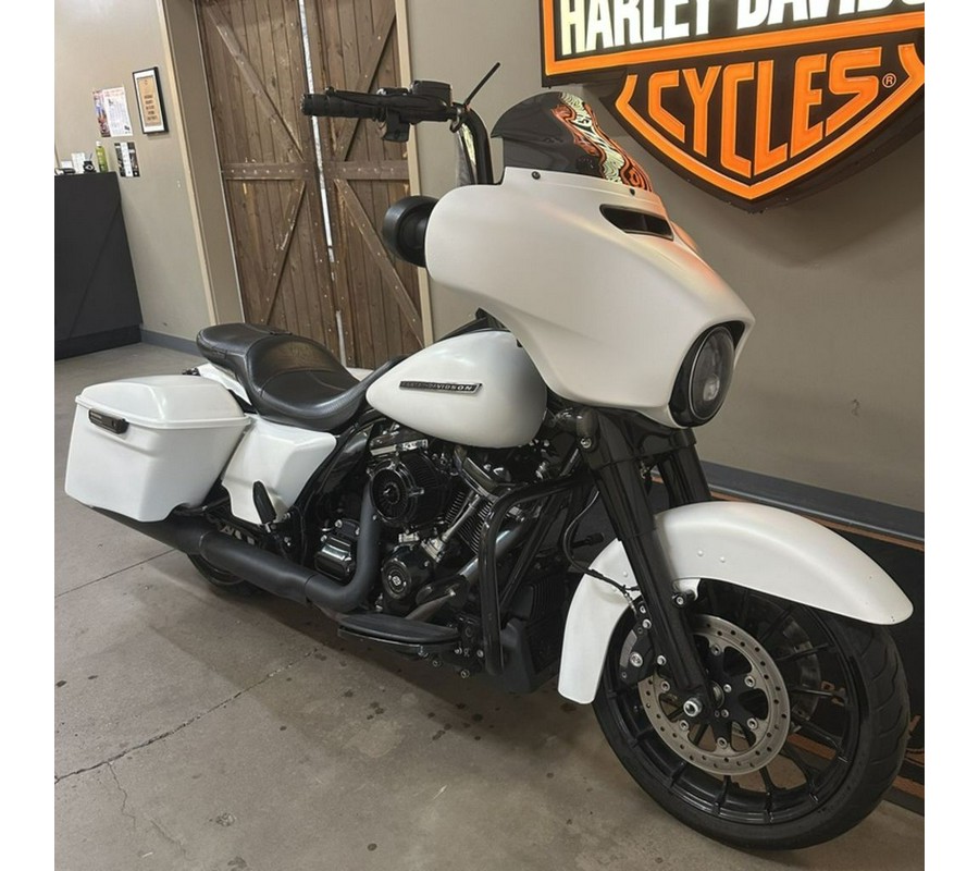 2018 Harley-Davidson Street Glide® Special