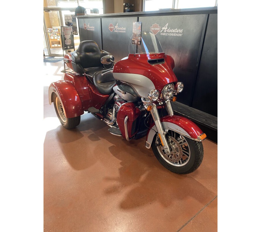 FLHTCUTG 2019 Tri Glide Ultra
