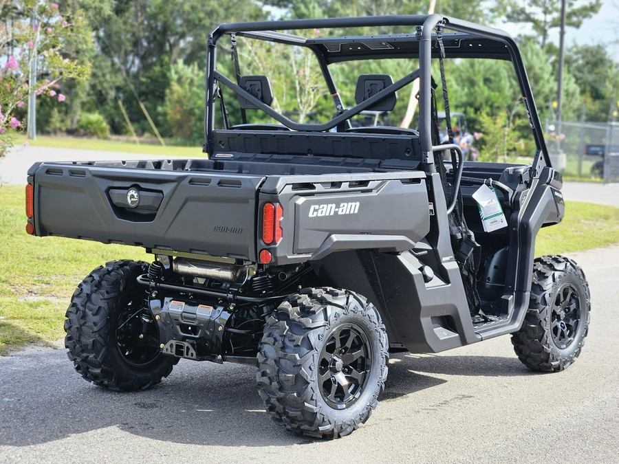 2026 Can-Am Defender DPS HD9