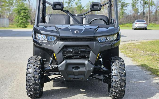 2026 Can-Am Defender DPS HD9