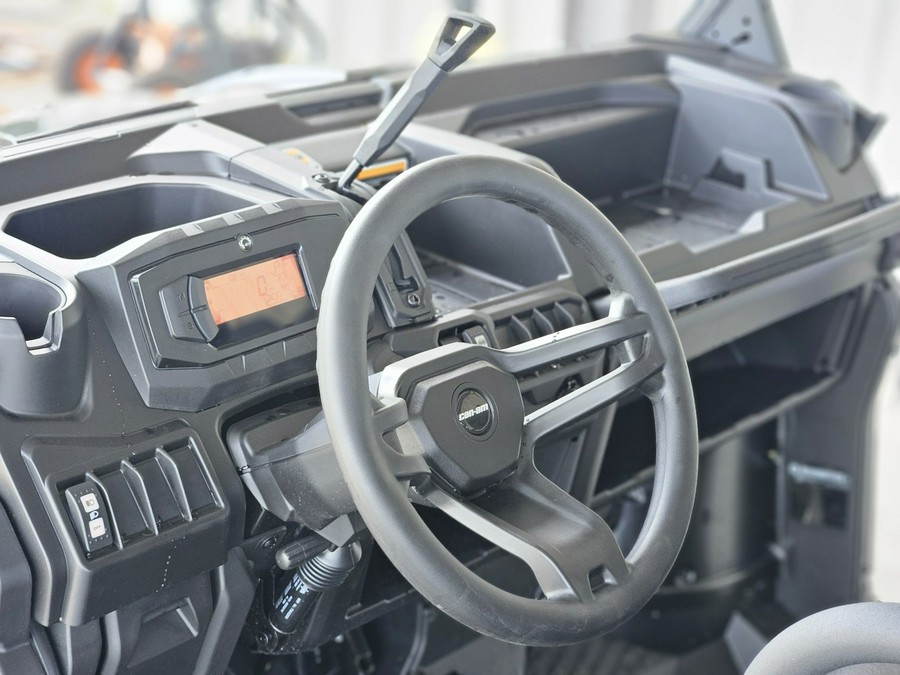 2026 Can-Am Defender DPS HD9