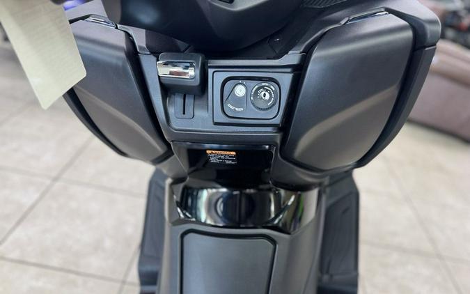 2027 Suzuki AN400AM7