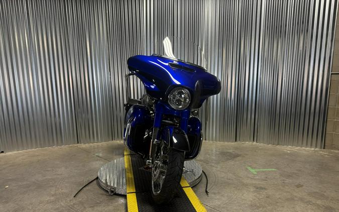 2017 Harley-Davidson CVO Street Glide CDY CBT/IND INK W/PINSTRIPE
