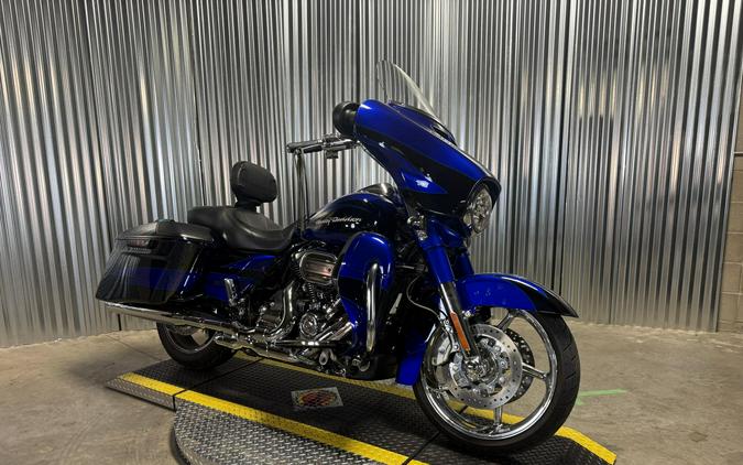 2017 Harley-Davidson CVO Street Glide CDY CBT/IND INK W/PINSTRIPE