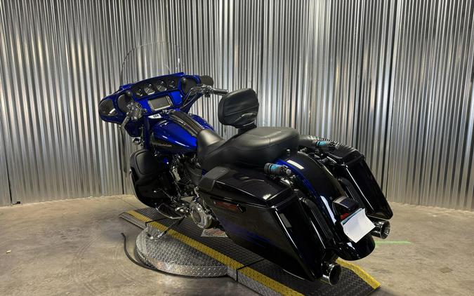 2017 Harley-Davidson CVO Street Glide CDY CBT/IND INK W/PINSTRIPE