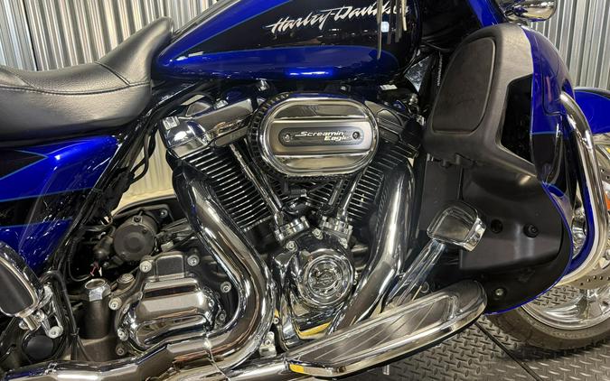 2017 Harley-Davidson CVO Street Glide CDY CBT/IND INK W/PINSTRIPE