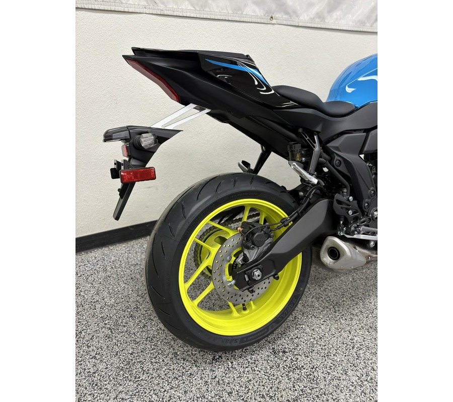 2026 Yamaha YZF-R7 Breaker Cyan / Raven - Y2577A
