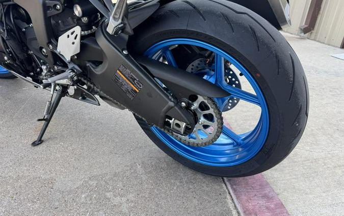 2027 Kawasaki Ninja® ZX™-6R Base