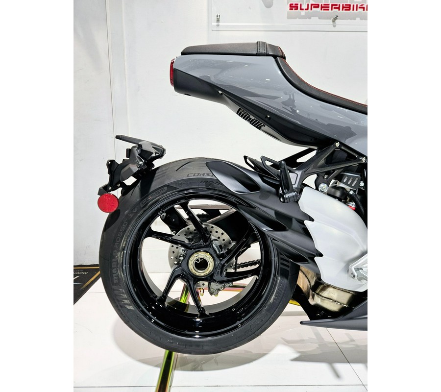 2023 MV Agusta Superveloce 800